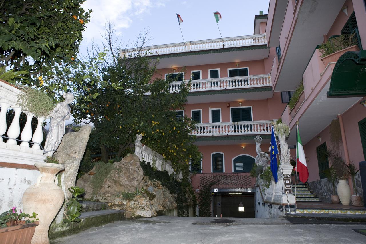 Sottovento Hotel 3*